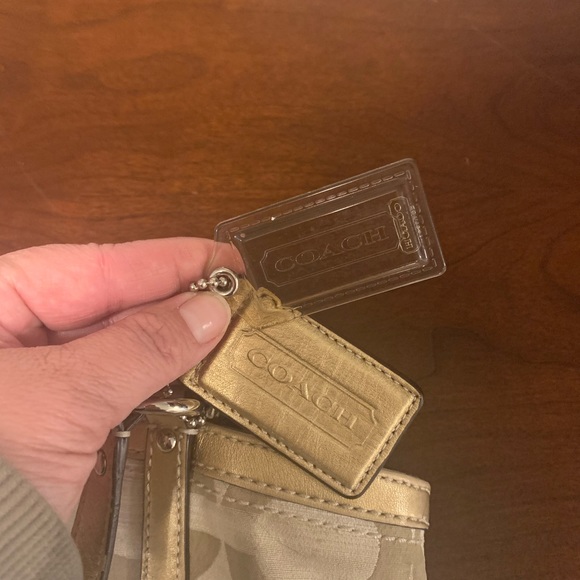 COPY - Authentic cross body/shoulder Coach purse. - Picture 8 of 13